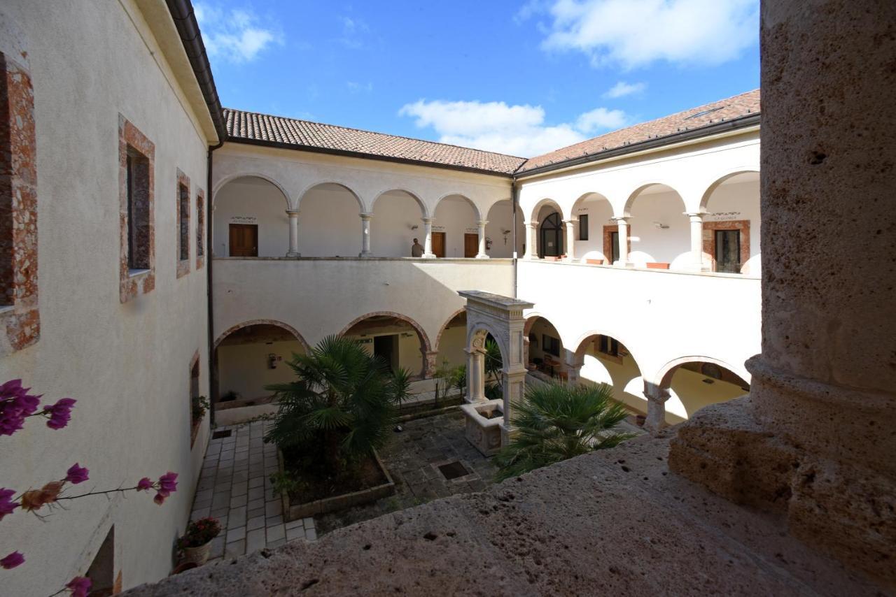 Convento Di Stignano Hotel Rignano Garganico Bagian luar foto