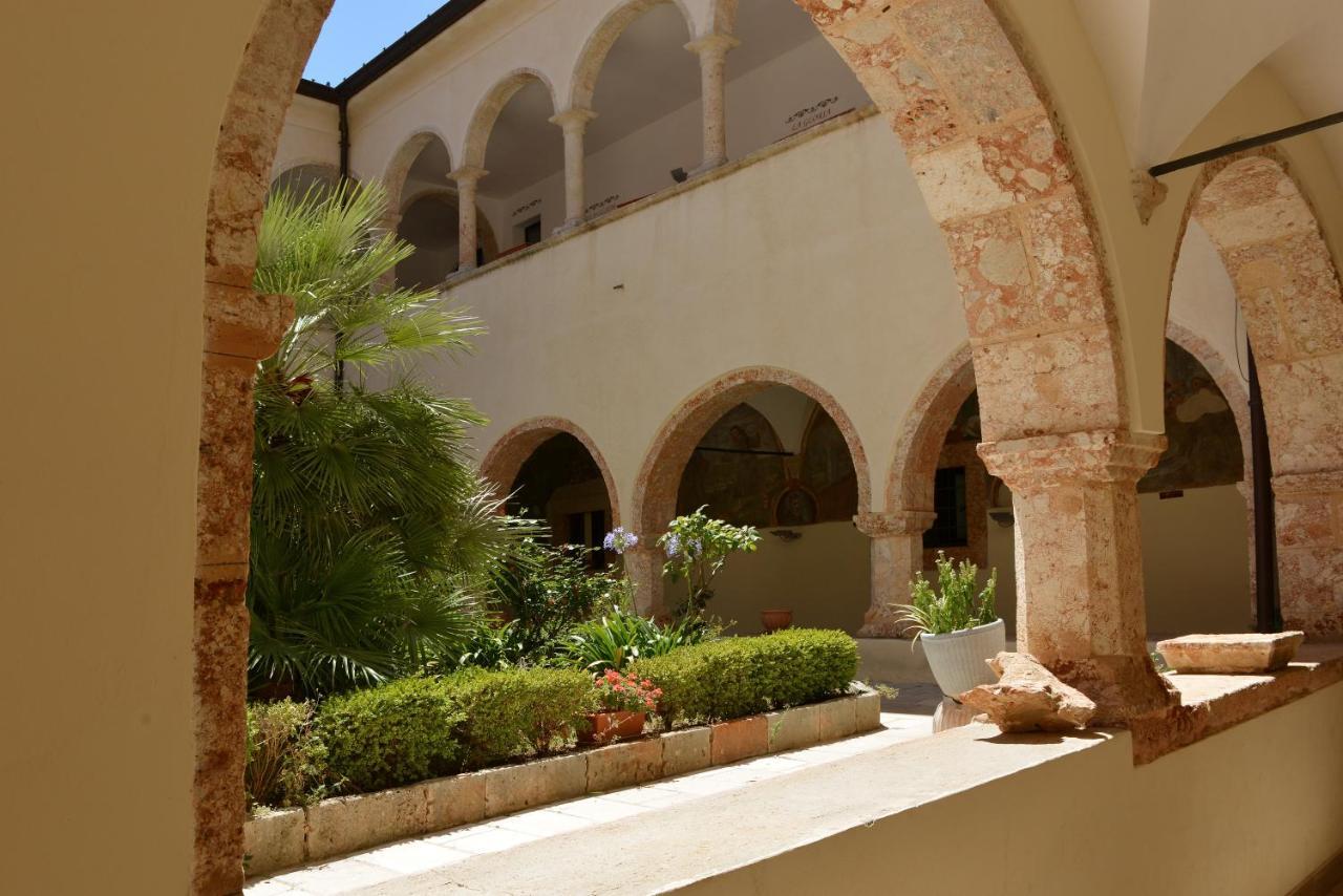 Convento Di Stignano Hotel Rignano Garganico Bagian luar foto